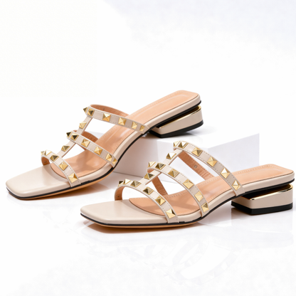 Edith™ - Sandalen mit Nieten